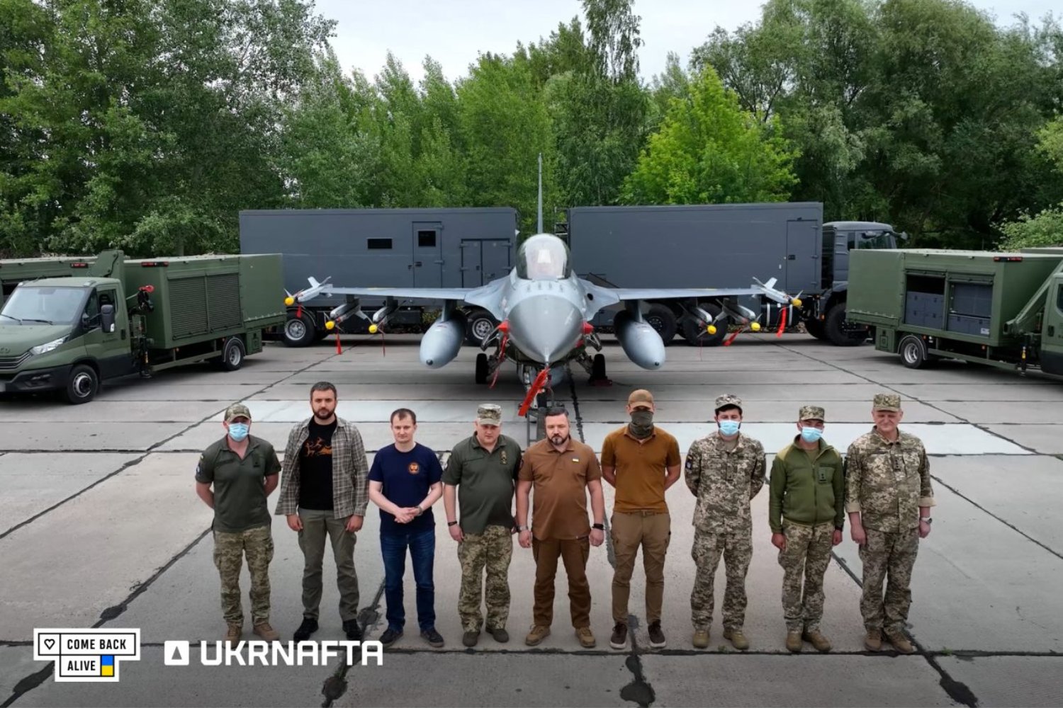 Ucrania esconde sus F-16 a plena vista y marca el futuro de la guerra aérea sin que nadie lo note