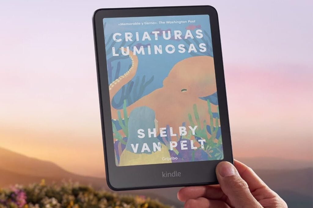 Nuevo Amazon Kindle Colorsoft: con 16 GB de almacenamiento, pantalla a color y luz cálida ajustable