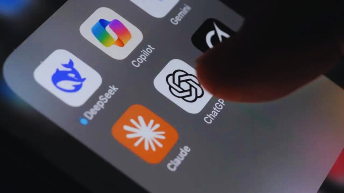 El lado oscuro de los navegadores con inteligencia artificial empieza a salir a la luz. Un estudio revela que pueden rastrear y procesar datos extremadamente sensibles, desde historiales médicos hasta información personal que creías privada