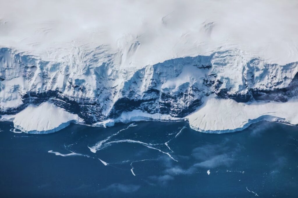 El día que la Tierra se congeló: el récord de frío que la NASA encontró en la Antártida