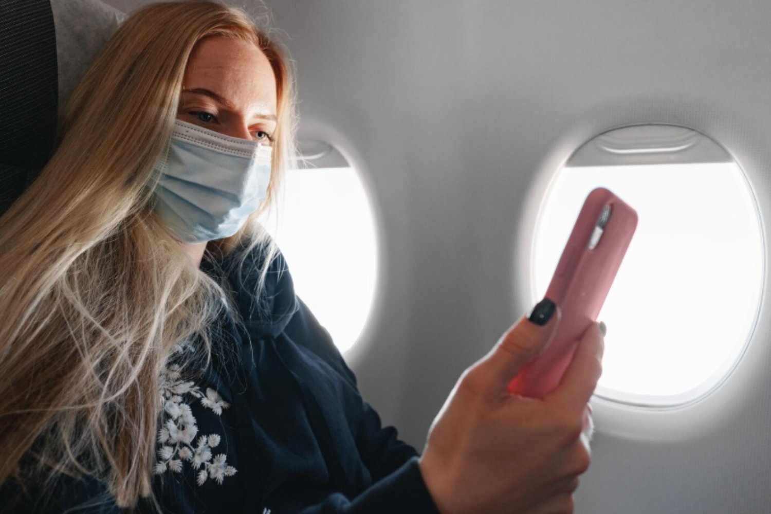 Los baños de los aviones: de focos de gérmenes a centinelas contra pandemias