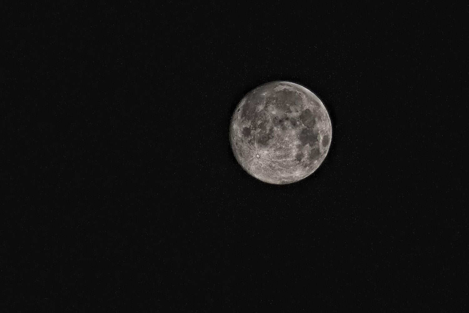 Estados Unidos no quiere llegar tarde a la Luna: ordena instalar un reactor nuclear antes que China y Rusia