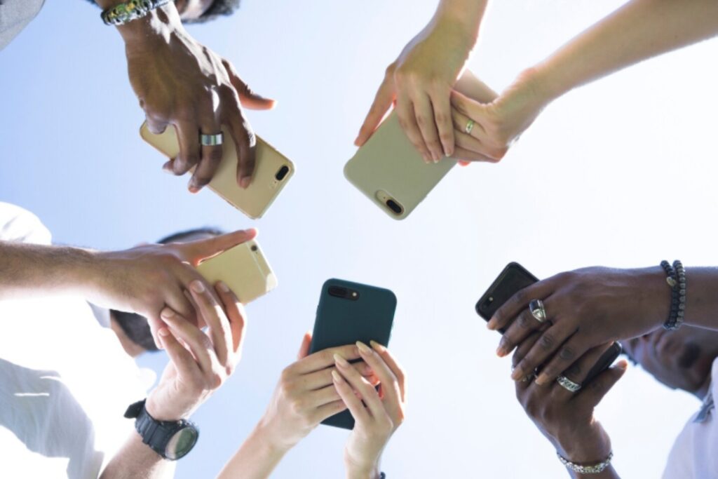 Lo que ocurre en tu cerebro si apagas el móvil durante 72 horas: un reseteo inesperado