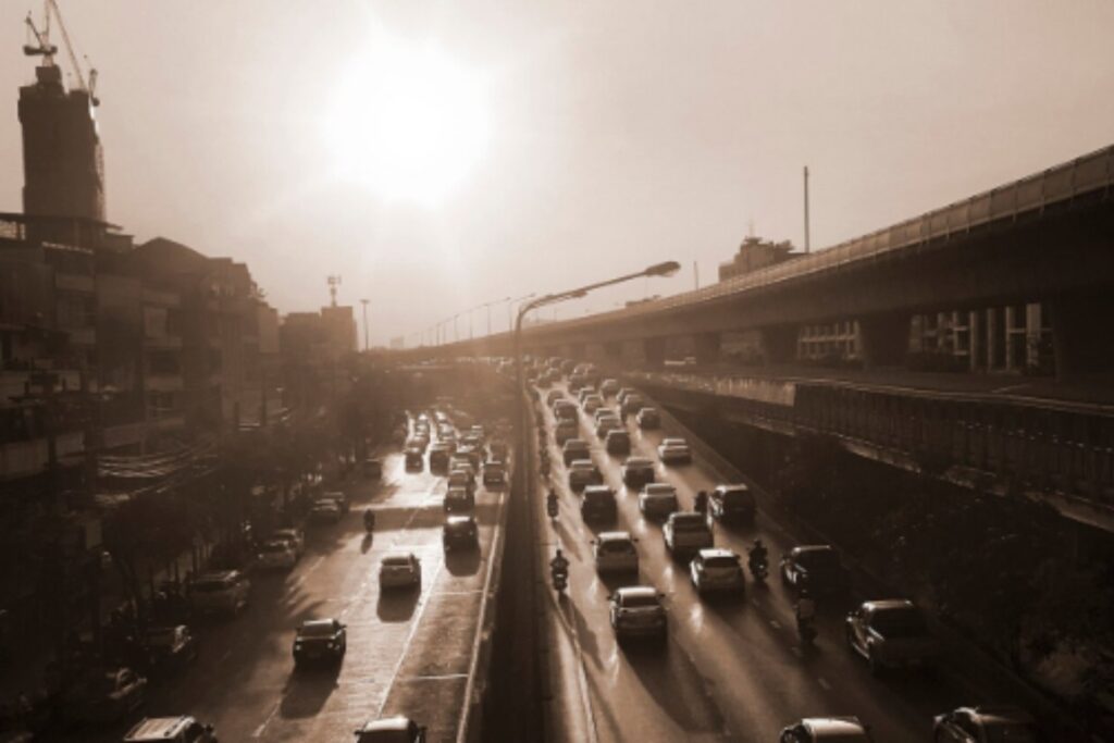 Carreteras al rojo vivo: lo que debes saber antes de salir este fin de semana de vacaciones