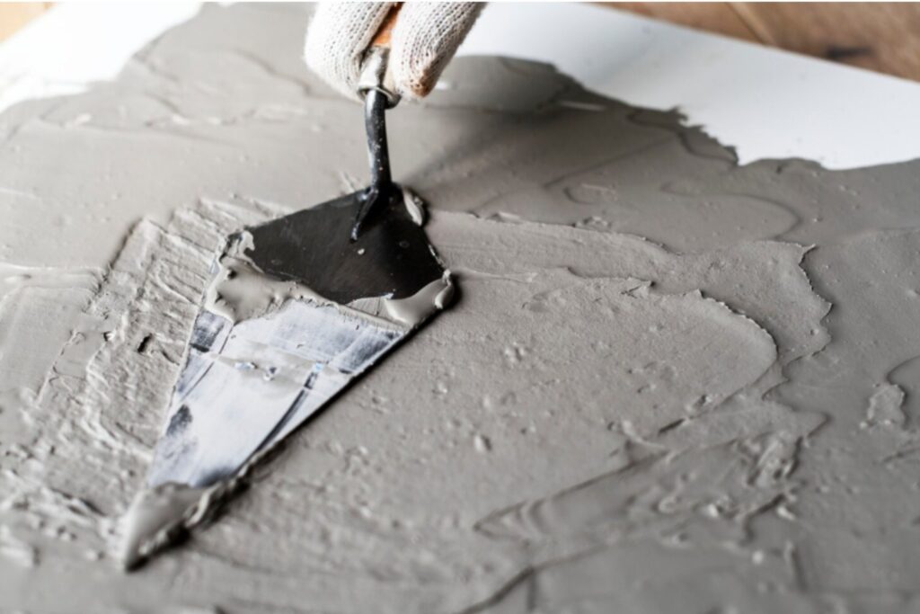 El cemento que enfría las casas sin aire acondicionado: un invento que podría cambiar la arquitectura del futuro