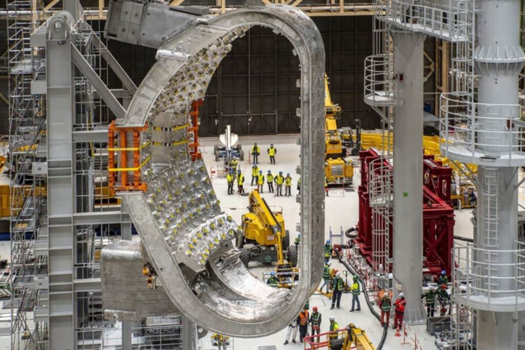 ITER, el reactor de fusión más grande del mundo, ya tiene nueva fecha para demostrar su poder