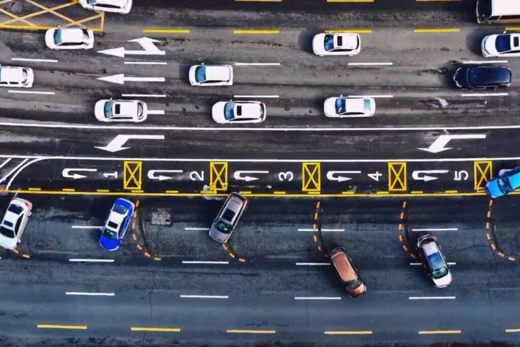 La maniobra de 180º que China ha puesto de moda en plena autovía