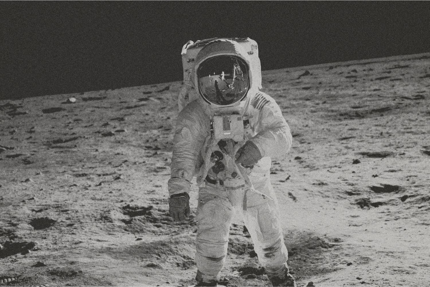 Caídas en la Luna: el divertido (y torpe) lado oculto de los héroes del Apolo