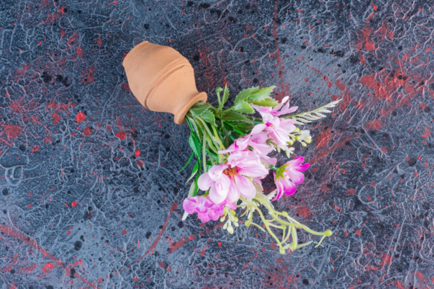 Belleza sin tierra: las plantas que florecen en agua y transforman tu hogar con el mínimo esfuerzo