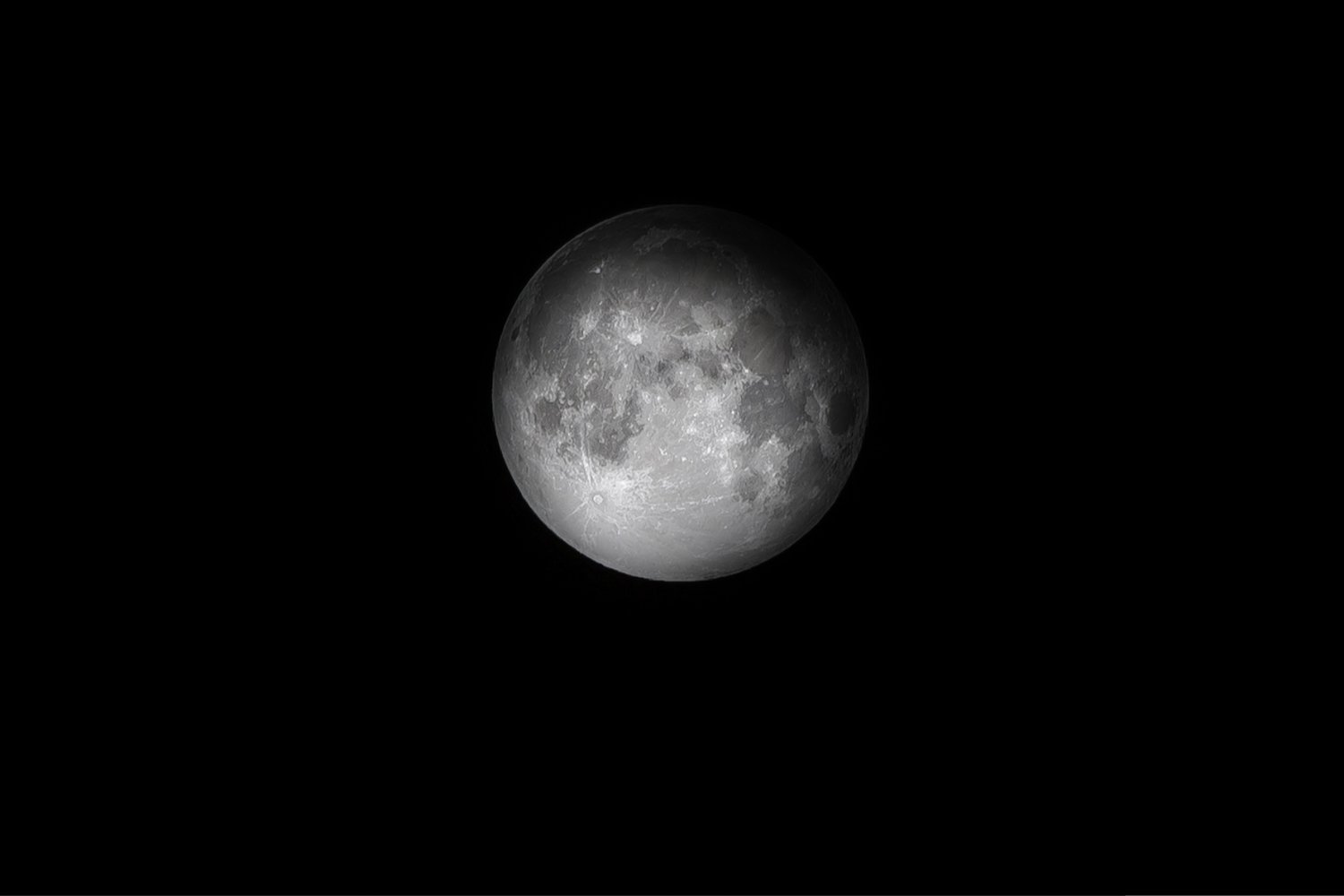 Una amenaza inesperada sacude la Luna: científicos descubren sismos activos que ponen en jaque las misiones Artemis