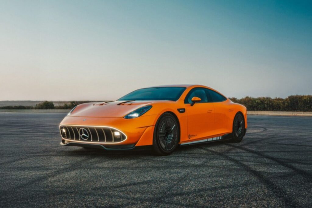 El secreto de Mercedes: por qué hacer rodar un coche eléctrico a 300 km/h durante una semana cambió las reglas del juego