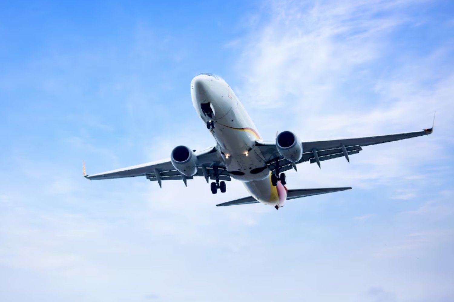 El avión chino que puede cambiar el mapa global: ¿estamos ante el fin del dominio de Boeing y Airbus?