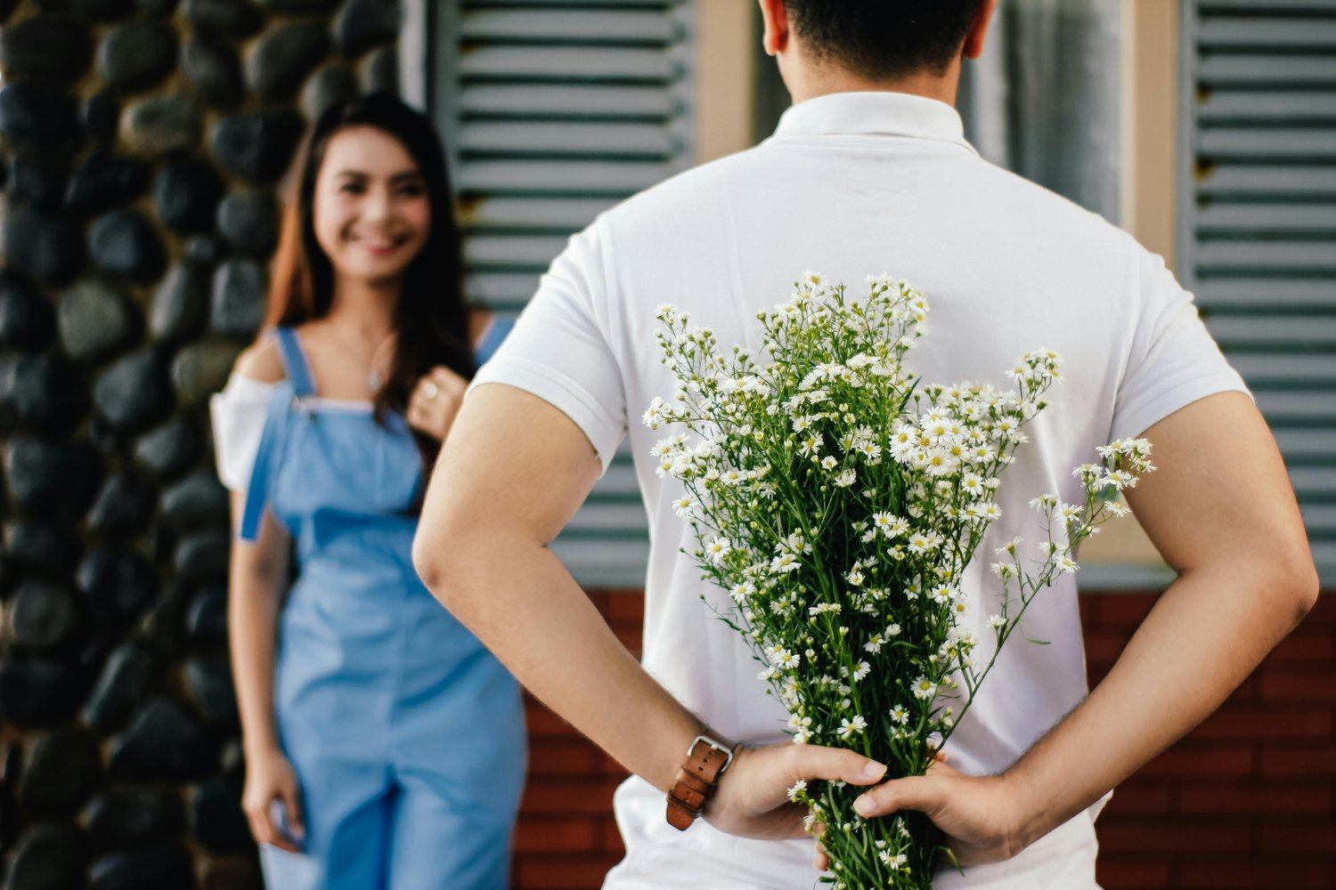 El dilema invisible del amor: ¿quién da el primer paso?