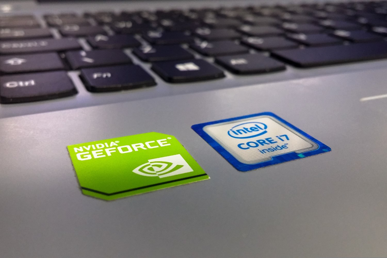 Intel frente al abismo: los cuatro retos que decidirán si sobrevive o se hunde
