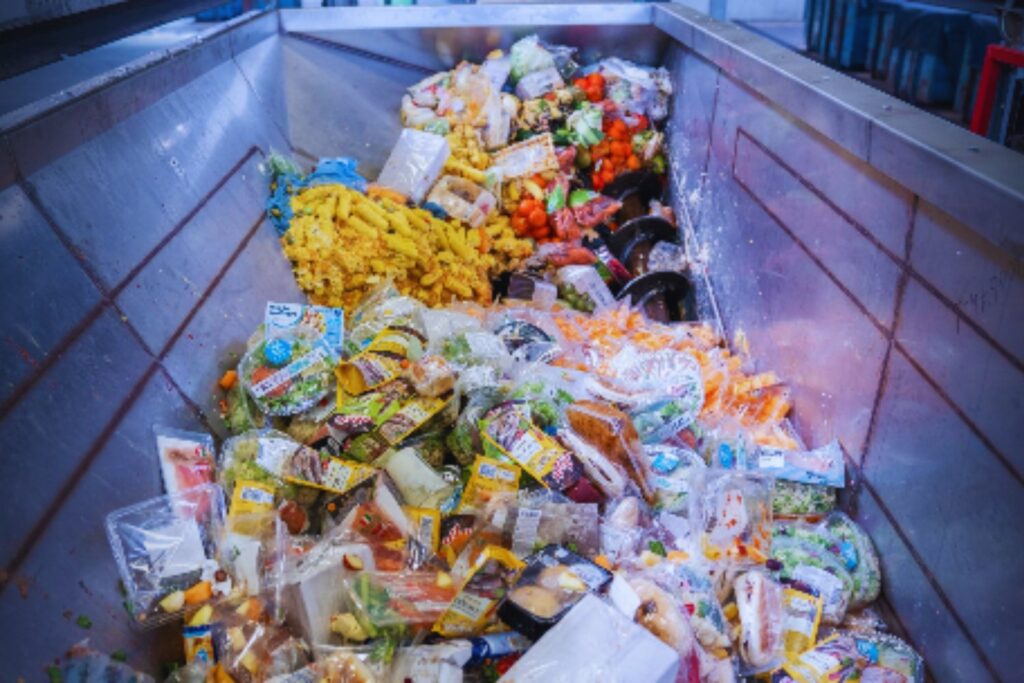 Durante décadas pensamos que los residuos solo podían enterrarse o quemarse: ahora un sistema francés propone darles una segunda vida