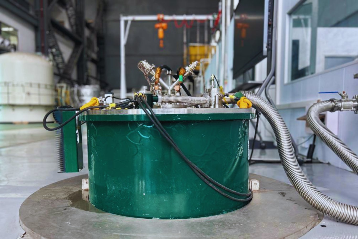 El imán que lo cambia todo: China alcanza 351.000 gauss y pulveriza el récord mundial de campo magnético