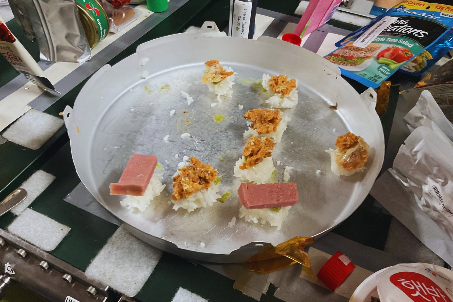 Sushi en gravedad cero: el experimento culinario de los astronautas que mezcla nostalgia y supervivencia