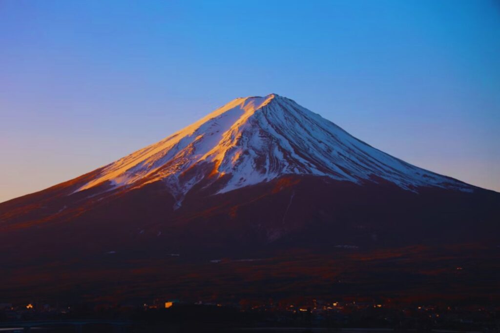 El Monte Fuji lleva 318 años dormido: Japón recurre a la inteligencia artificial para imaginar su próxima erupción