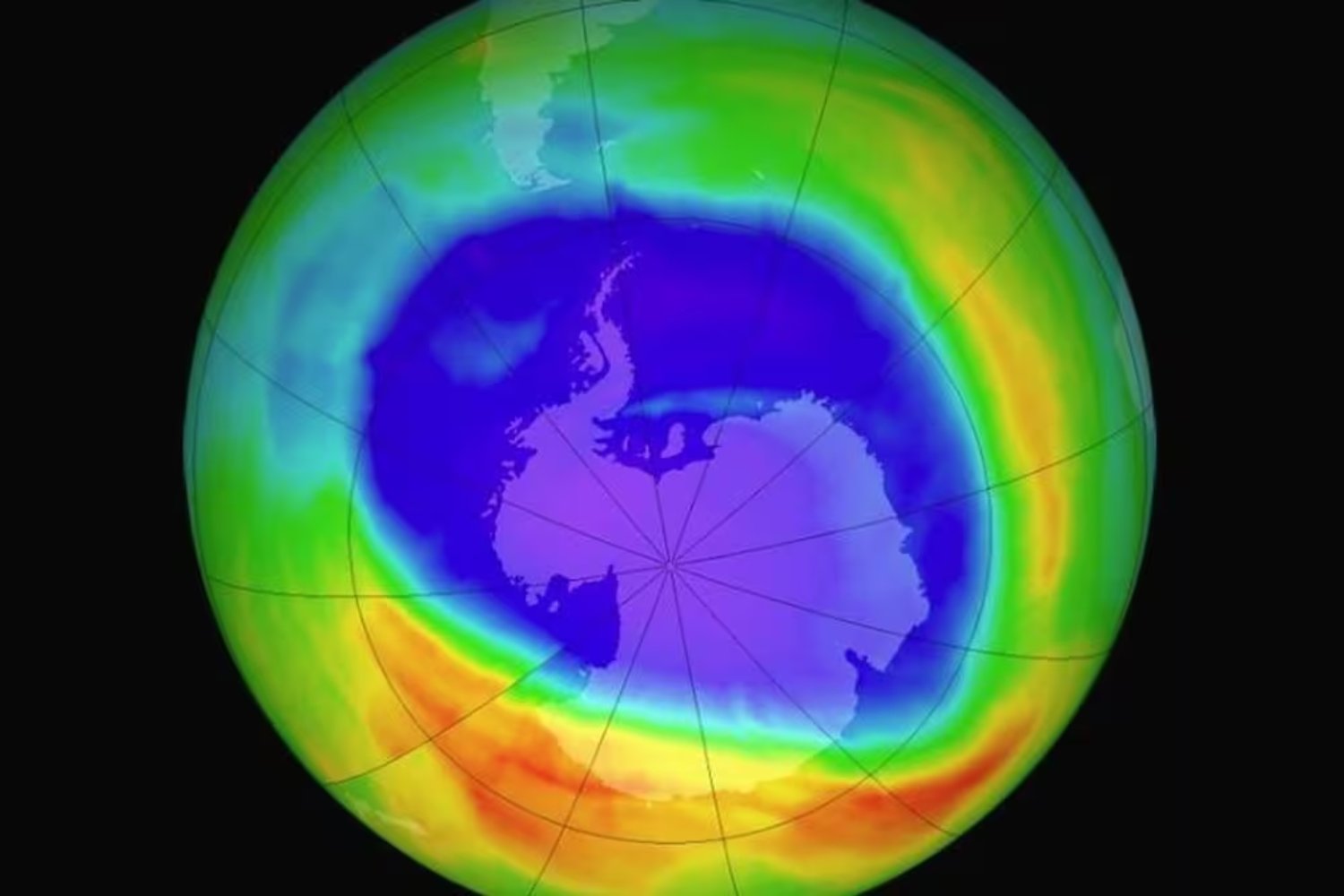 El agujero de ozono se posó sobre la Argentina. El fenómeno vuelve cada año, pero su paso esta vez coincide con una fecha clave para la historia ambiental