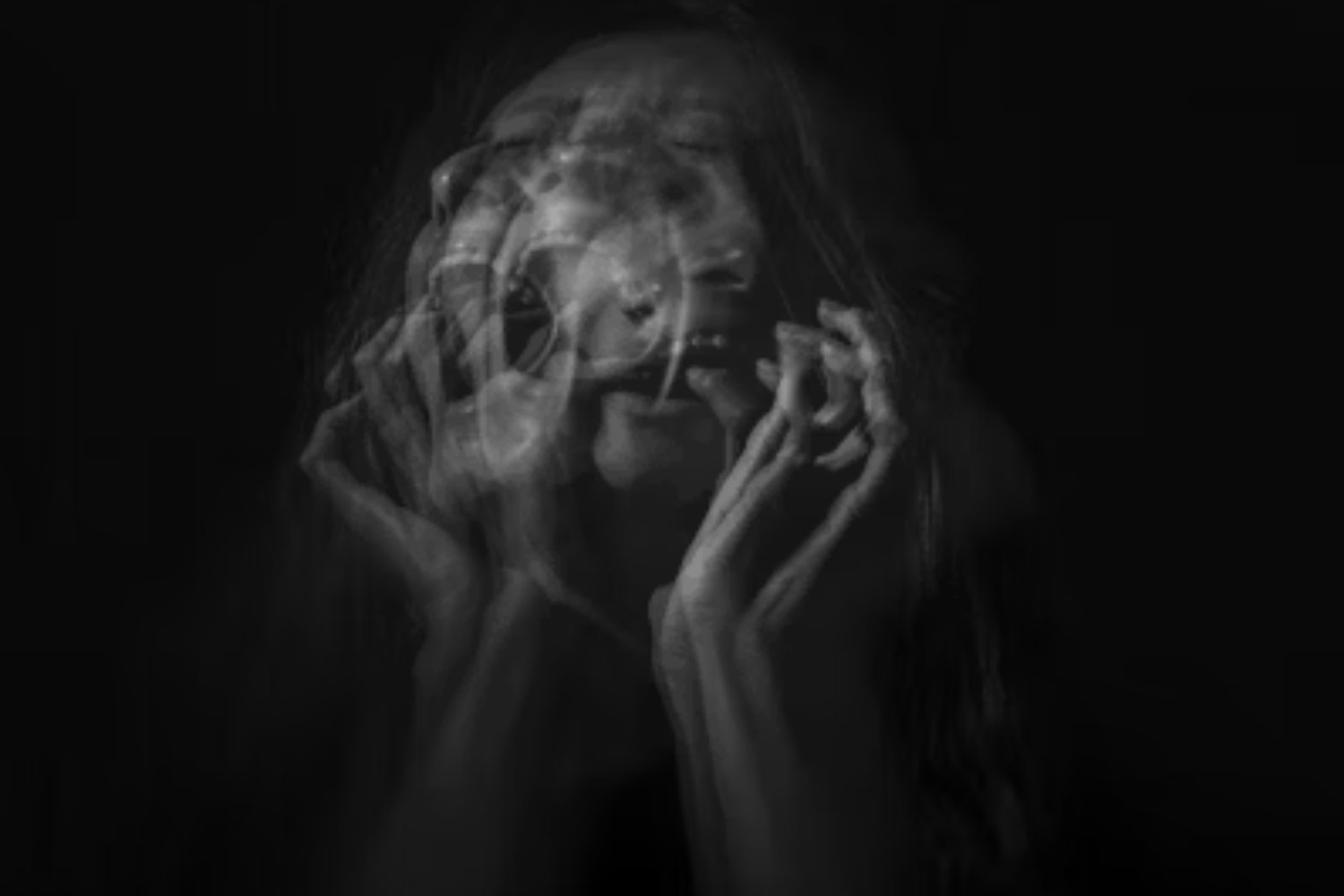 El dolor crónico no solo está en el cuerpo: un estudio revela que también desnuda rasgos ocultos de la personalidad
