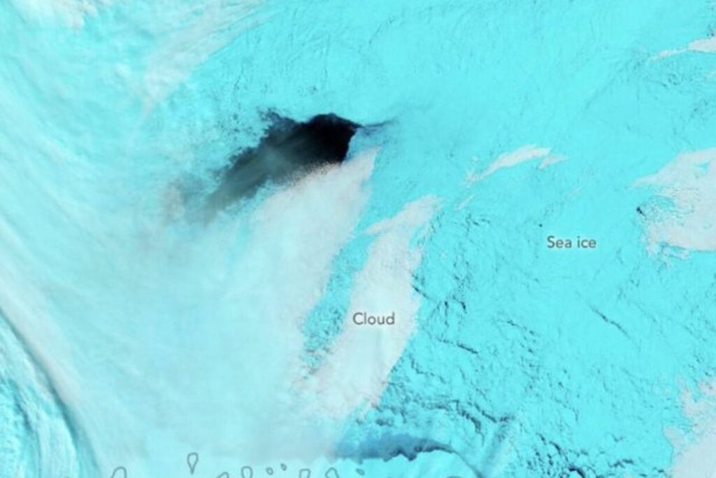 La Antártida esconde un misterio: un agujero oceánico tan grande como Suiza que apareció y desapareció en cuestión de semanas. El fenómeno de Maud Rise cuestiona lo que sabemos del hielo polar