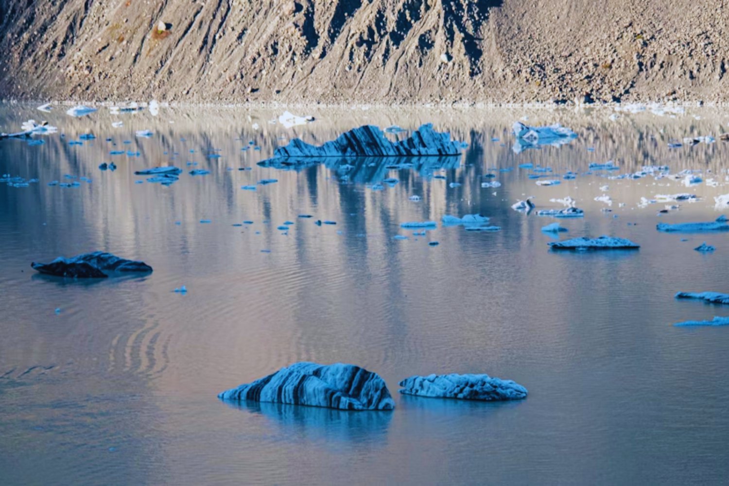 El misterio bajo el hielo antártico: identifican tras 66 años a un joven investigador británico desaparecido en un glaciar
