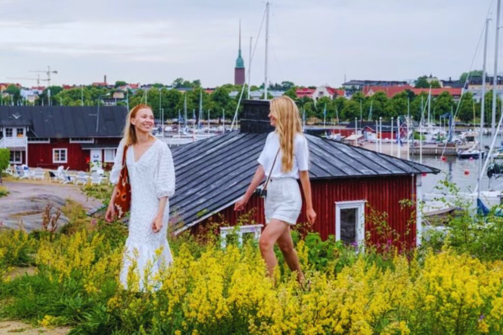 El secreto mejor guardado de Finlandia: un tour diseñado para vivir la felicidad cotidiana de sus habitantes, desde los saunas hasta la confianza absoluta