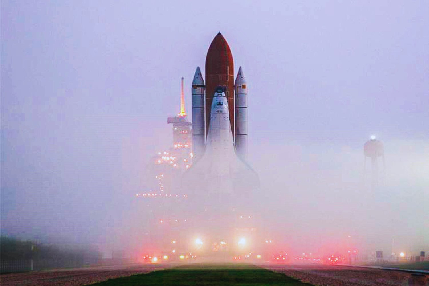 Viajar más rápido no siempre significa llegar antes. La paradoja cósmica que Einstein resolvió con la relatividad