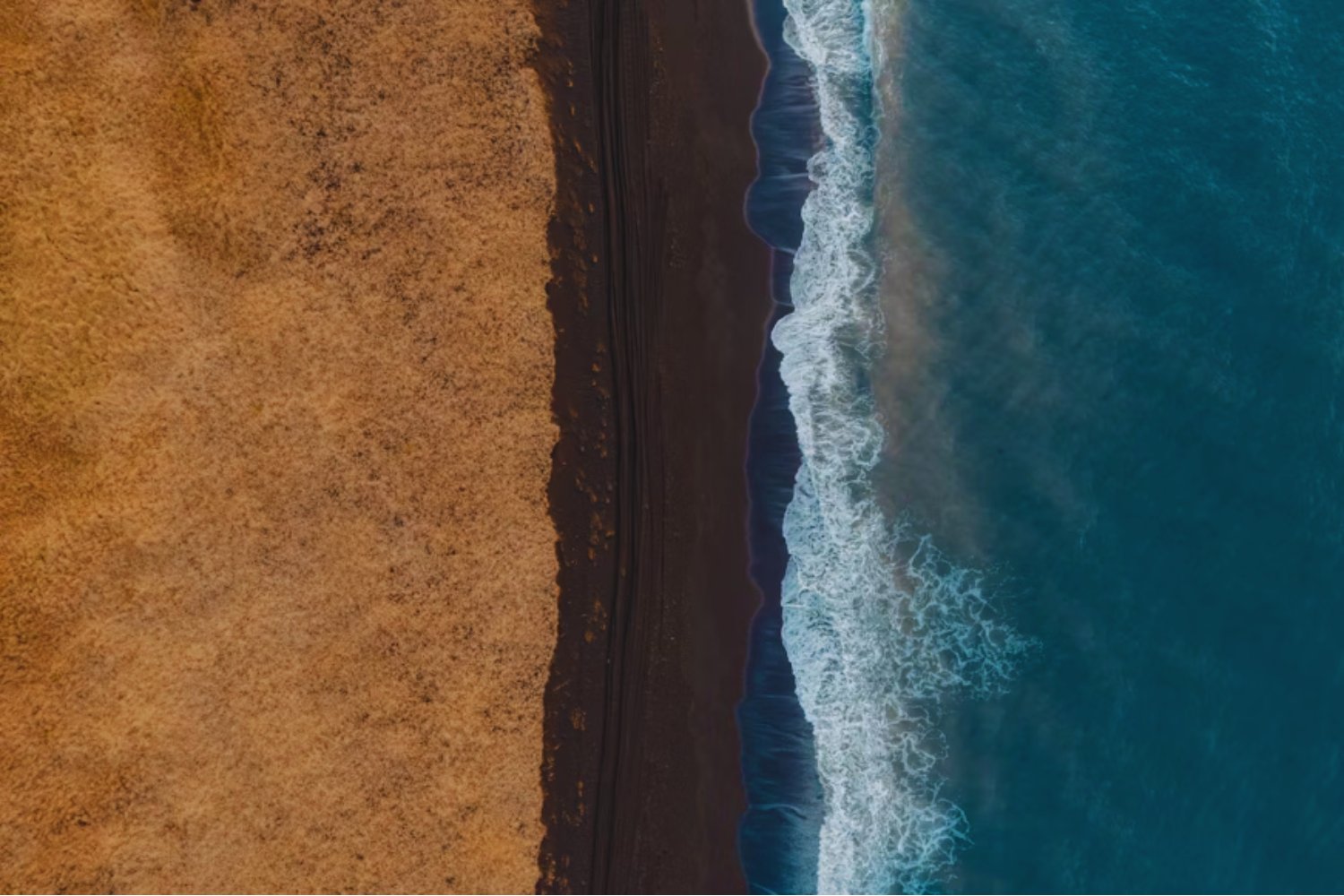 El futuro de la electricidad podría estar bajo el mar. Las autopistas invisibles que buscan unir continentes