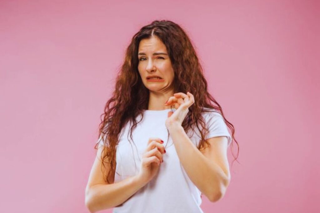 ¿Alergia a las personas? La ciencia empieza a investigar un síndrome tan extraño como inquietante