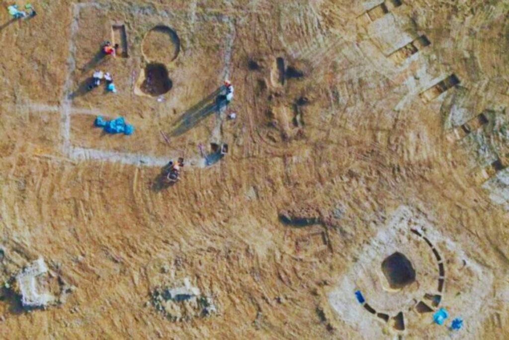 Un tramo de autopista destapó un secreto de 4000 años: la necrópolis gigante que revela cómo los Nitra se enfrentaban a la muerte