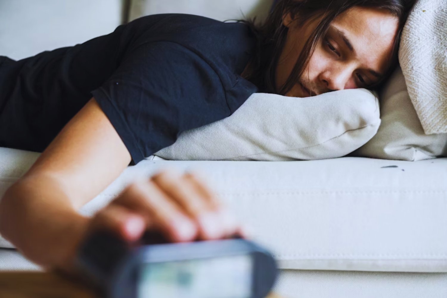 La paradoja del sueño: Harvard revela por qué dormir demasiado puede ser tan malo como no dormir suficiente