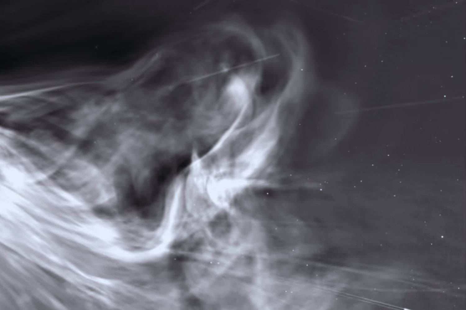 El telescopio solar más potente del mundo desveló estructuras invisibles en la corona del Sol: el hallazgo llega cuando peligra su futuro