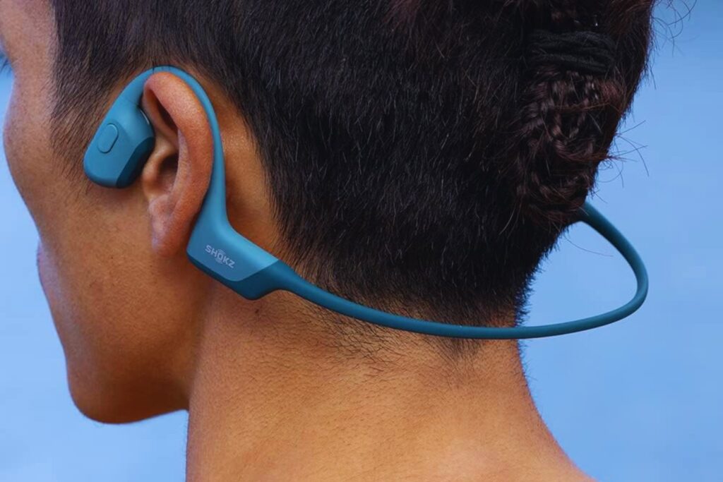 SHOKZ OpenRun Pro Auriculares inalámbricos Deportivos de conducción ósea, de oído Abierto con Bluetooth, micrófono,10h Duración de batería, IP55 Resistentes al Agua para Correr, con Diadema Deportiva