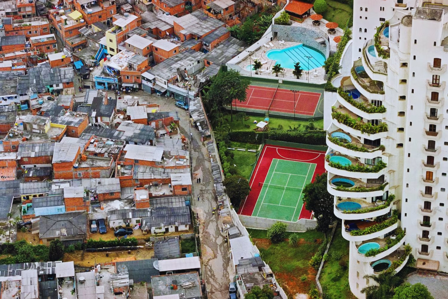 El 10% más rico de Latinoamérica concentra un tercio de los ingresos. Y Colombia y Brasil están a la cabeza