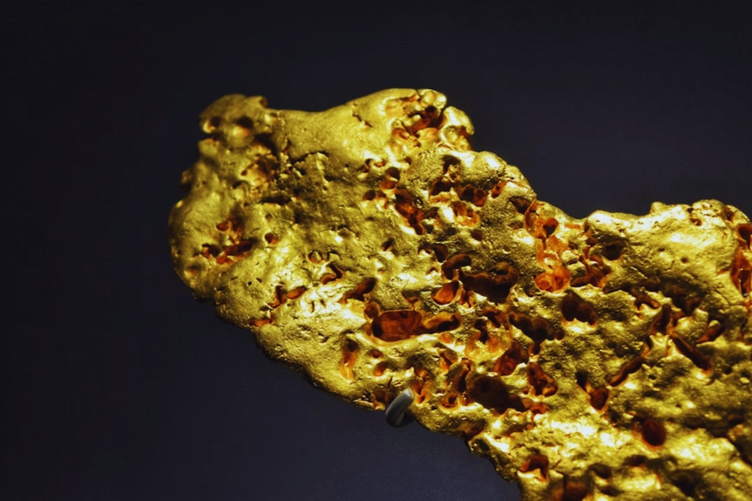 China acaba de encontrar en Hunan una reserva de oro que cambia las reglas: un yacimiento monumental con vetas que sorprenden incluso a la geología moderna