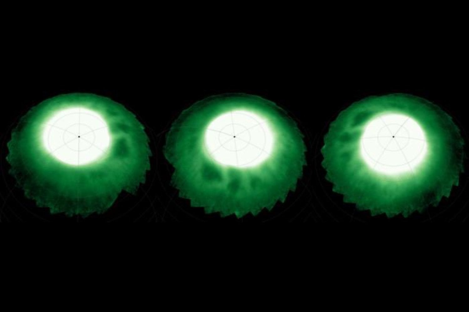 El James Webb detecta “perlas oscuras” flotando en Saturno: un fenómeno que la ciencia aún no logra explicar
