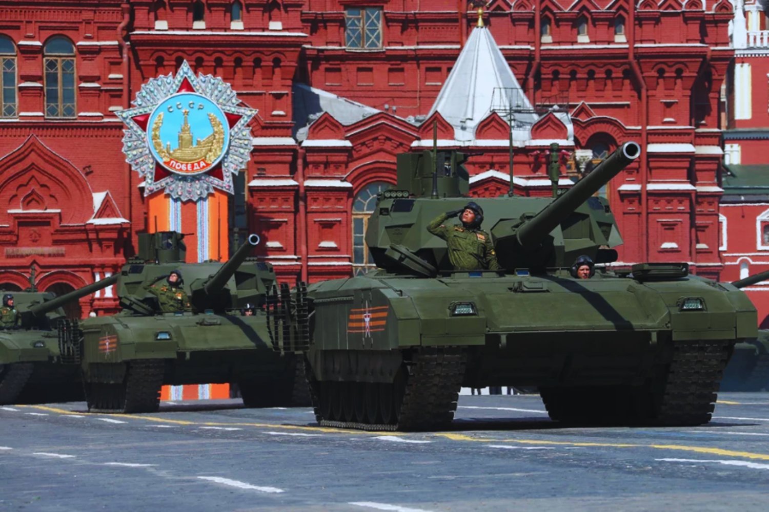 Ucrania abre los tanques rusos. El hallazgo revela un talón de Aquiles fabricado en Occidente