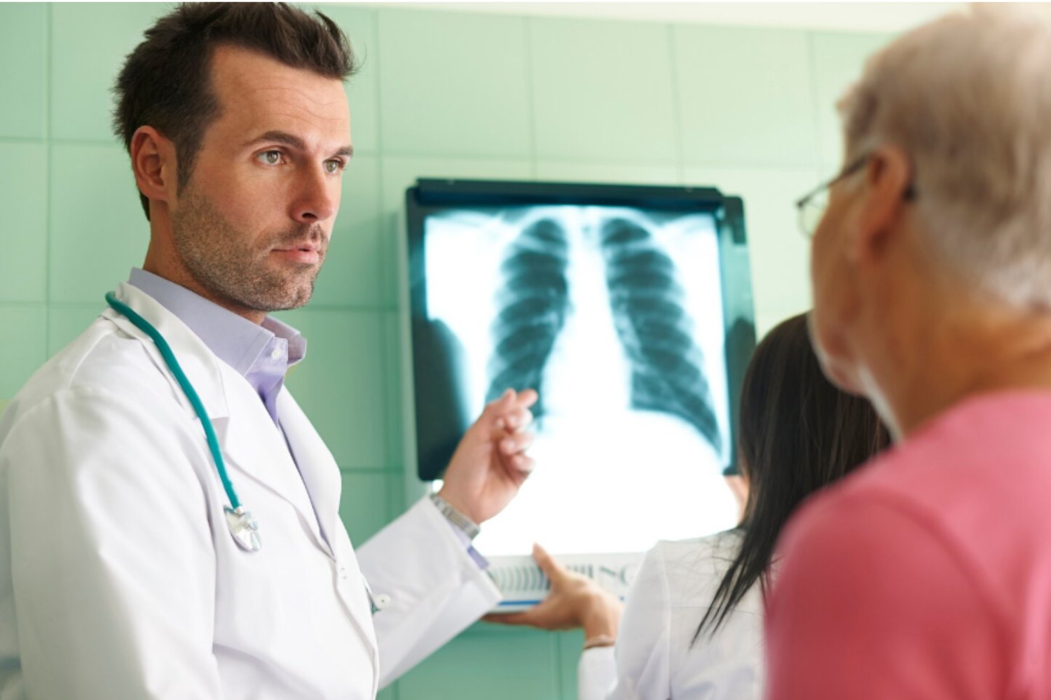 El sencillo test que revela si tus pulmones envejecen más rápido que tú