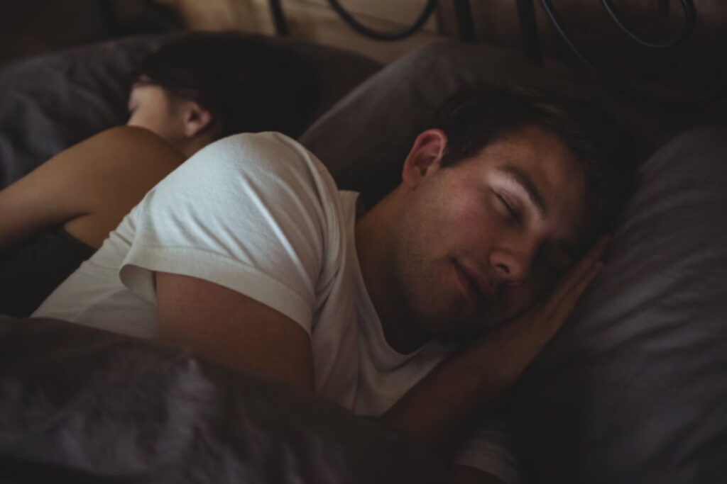 Dormir profundo: la clave biológica que fortalece huesos, músculos y metabolismo