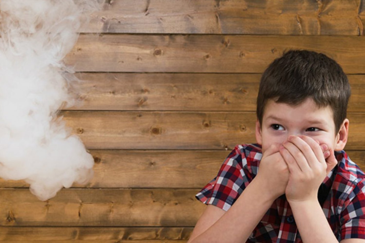 El humo del tabaco deja huella en los pulmones: cómo el tabaquismo pasivo en la infancia afecta a hijos y nietos