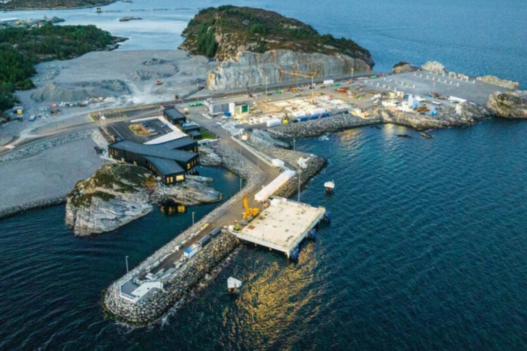 El CO₂ bajo el mar: así funciona la primera planta comercial de almacenamiento en Noruega