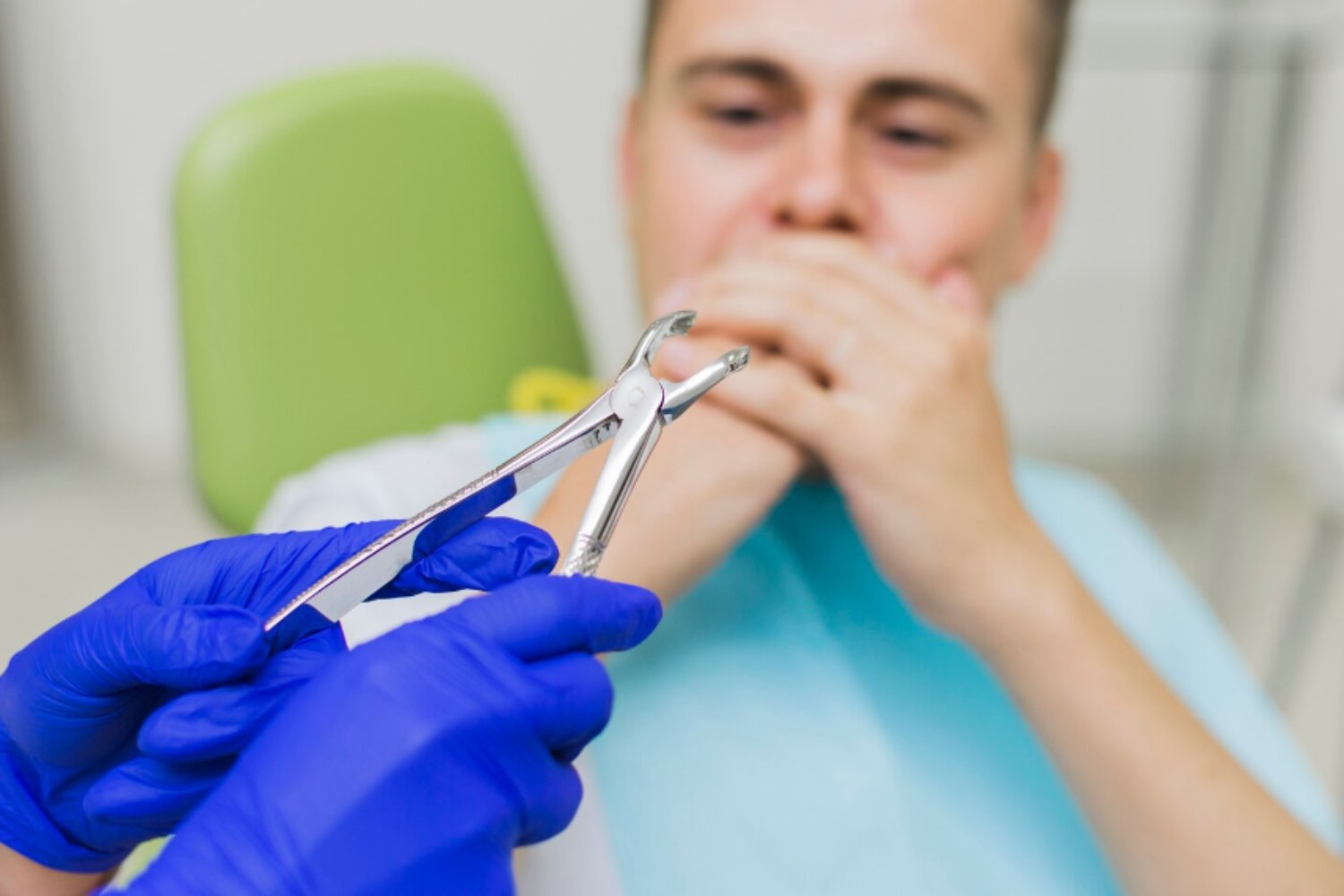 Un tercio de los adultos jóvenes evita ir al dentista: detrás hay un problema mucho más profundo