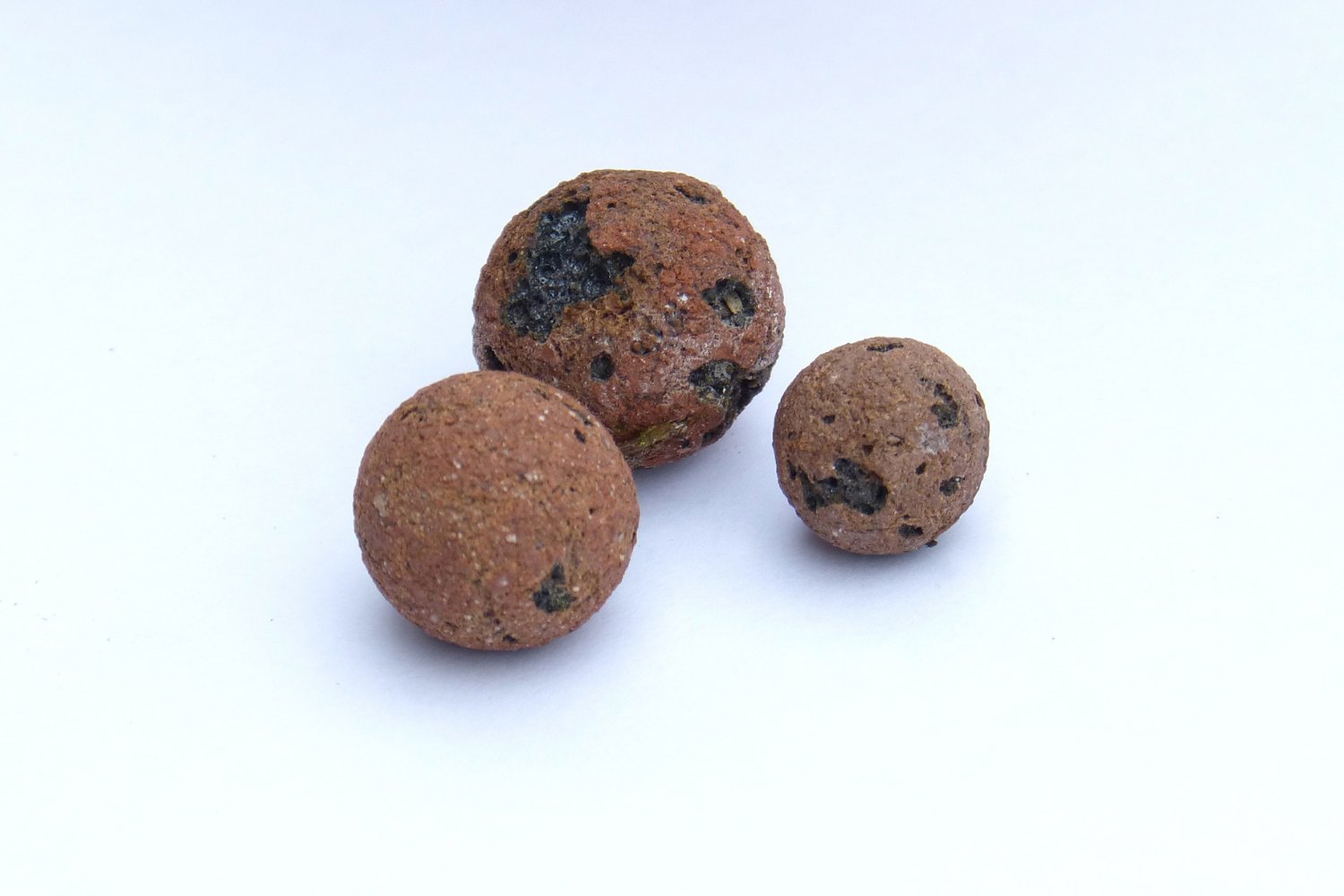 El diminuto cuasi-satélite que lleva décadas acompañando a la Tierra sin que lo supiéramos