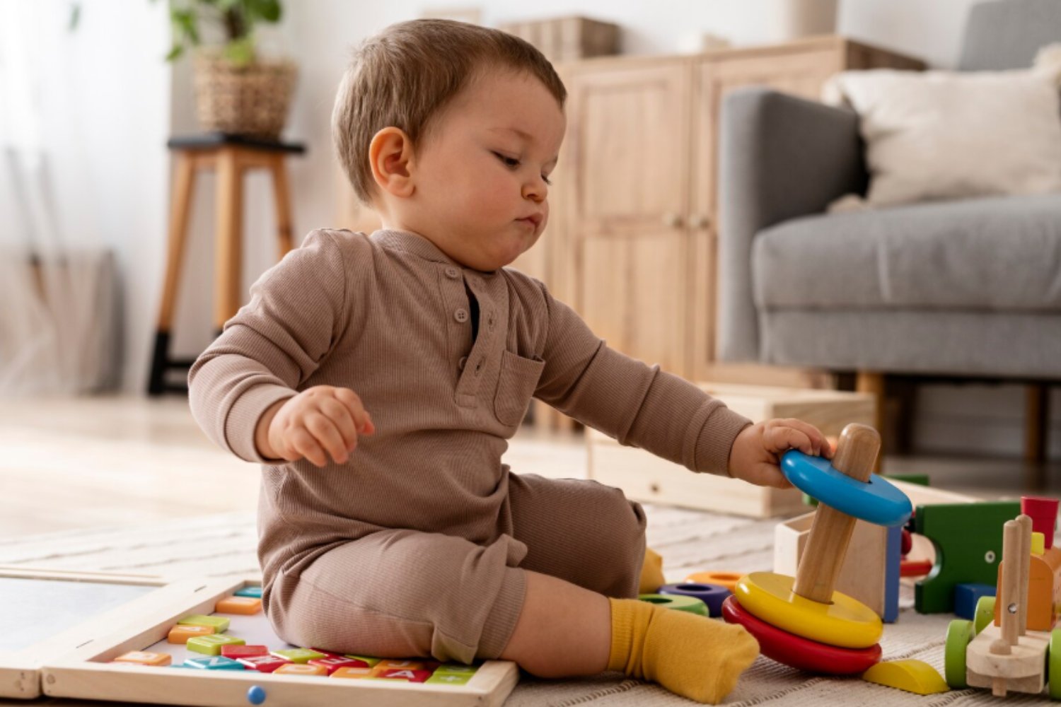 Por qué el cerebro de los bebés aprende de forma diferente al de los adultos