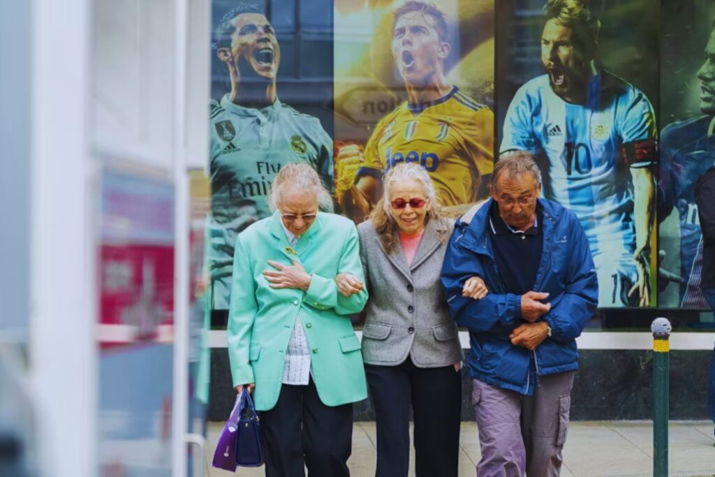 El siglo que dejó de alargar la vida: por qué cada vez es más difícil llegar a los 100 años
