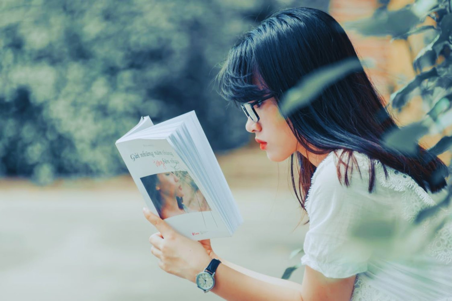 Pensar en voz alta, aislarse, analizarlo todo: las rarezas que podrían delatar a una mente brillante