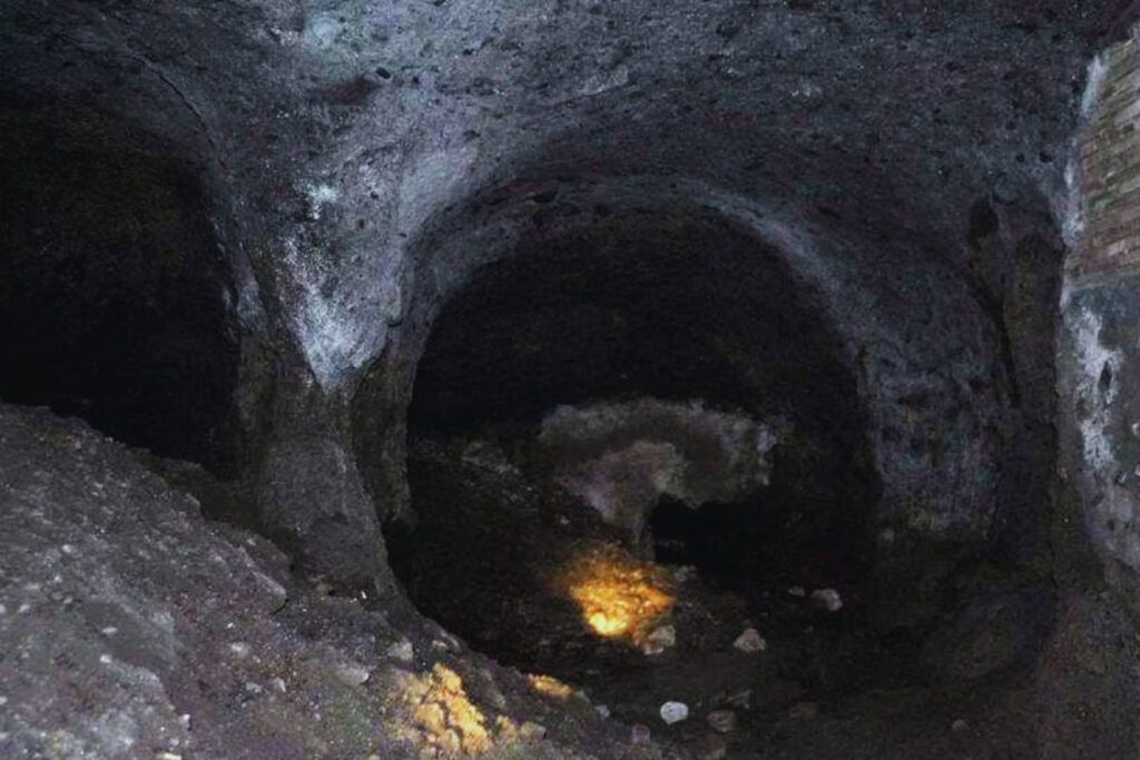 Descubren un túnel etrusco oculto durante milenios bajo Viterbo. Tiene más de 2.000 años y podría conectar con Roma