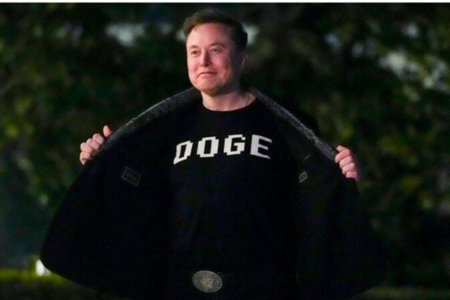 Elon Musk rompe todos los récords (y todas las reglas): el hombre más rico del mundo enfrenta su año más caótico
