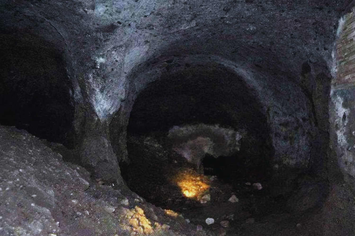 Descubren un túnel etrusco oculto durante milenios bajo Viterbo. Tiene más de 2.000 años y podría conectar con Roma